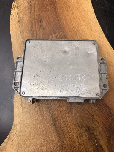 Calculateur Moteur | SAFIR2 | 7700109049 | 21649447-9 | HOM 7700105560, autre vue