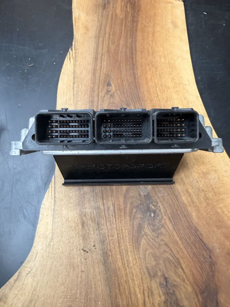 Calculateur Moteur | EDC16C36-3.2 | 0281013907 | 8200705747 | 8200705748, photo 3