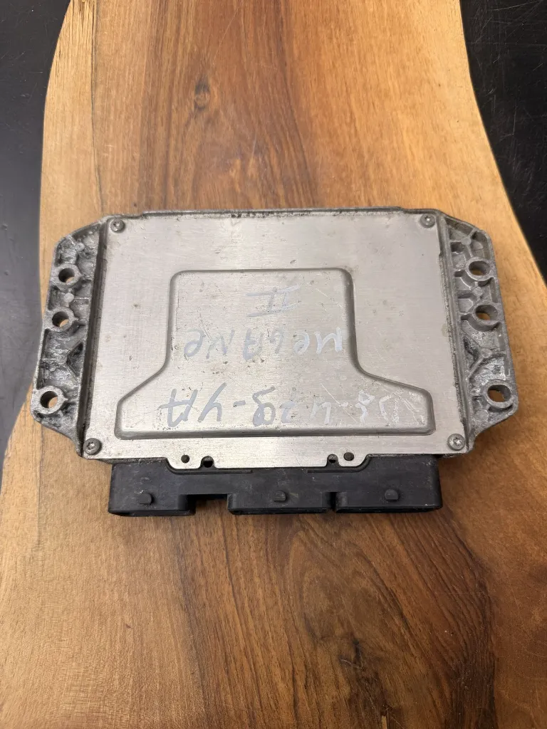 Calculateur Moteur | S3000 | 21585421-2A | 82005209552 | 8200509516, photo 2