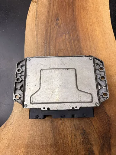 Calculateur Moteur | S3000 | 21584288-2A | 8200321263 | 8200387138, autre vue