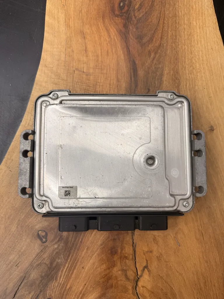 Calculateur Moteur | EDC16C34-4.11 | 0281013332 | 9664257580 | 1039S18944, photo 2