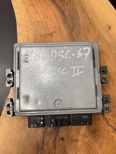 Calculateur Moteur | S122326109A | 8200565863 | 8200592611, autre vue
