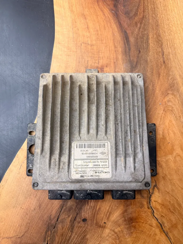 Calculateur Moteur I DDCR | R0410C041C | 8200250663 | HOM8200129109